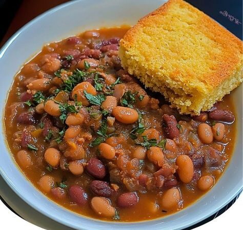 Pinto beans and cornbread.